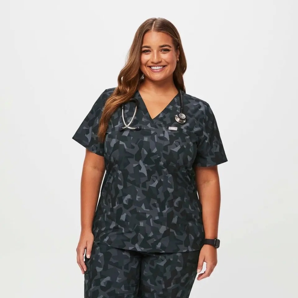 FIGS Catarina FREEx One-Pocket Scrub Top - Size 2X